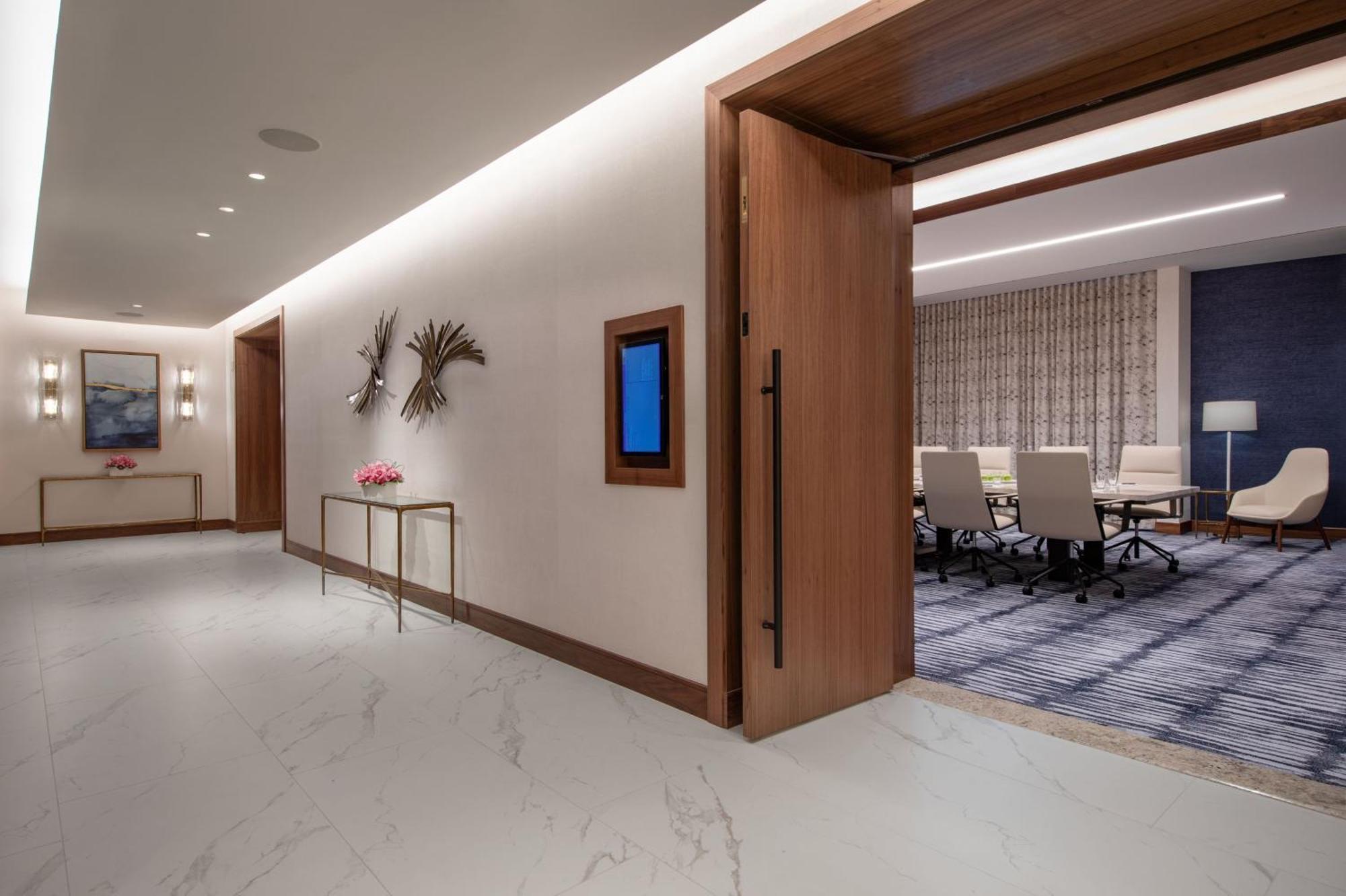 The Ritz-carlton Bal Harbour, Miami 5*